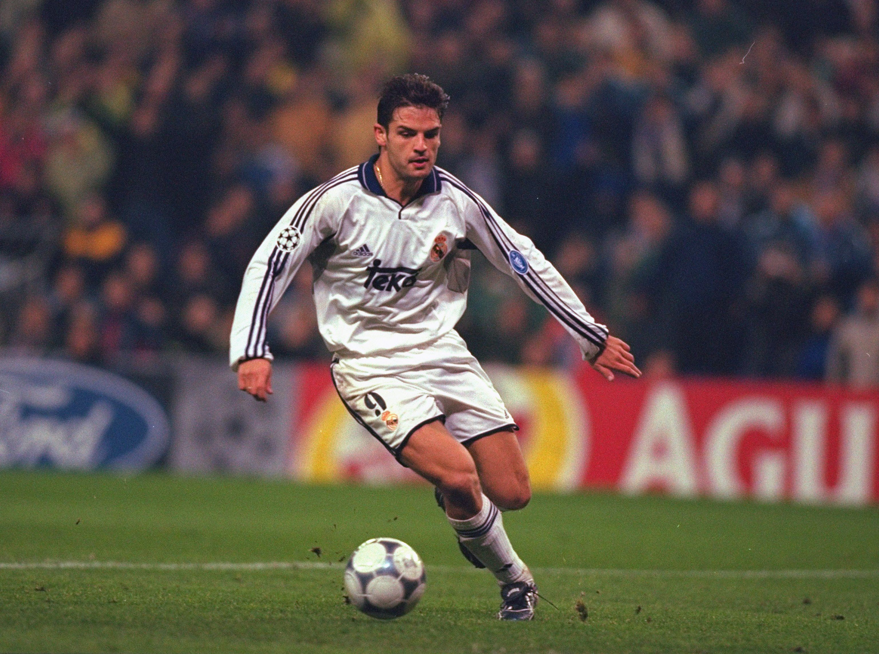 Fernando Morientes, en un partido con el Real Madrid Fernando Morientes, en un partido con el Real Madrid