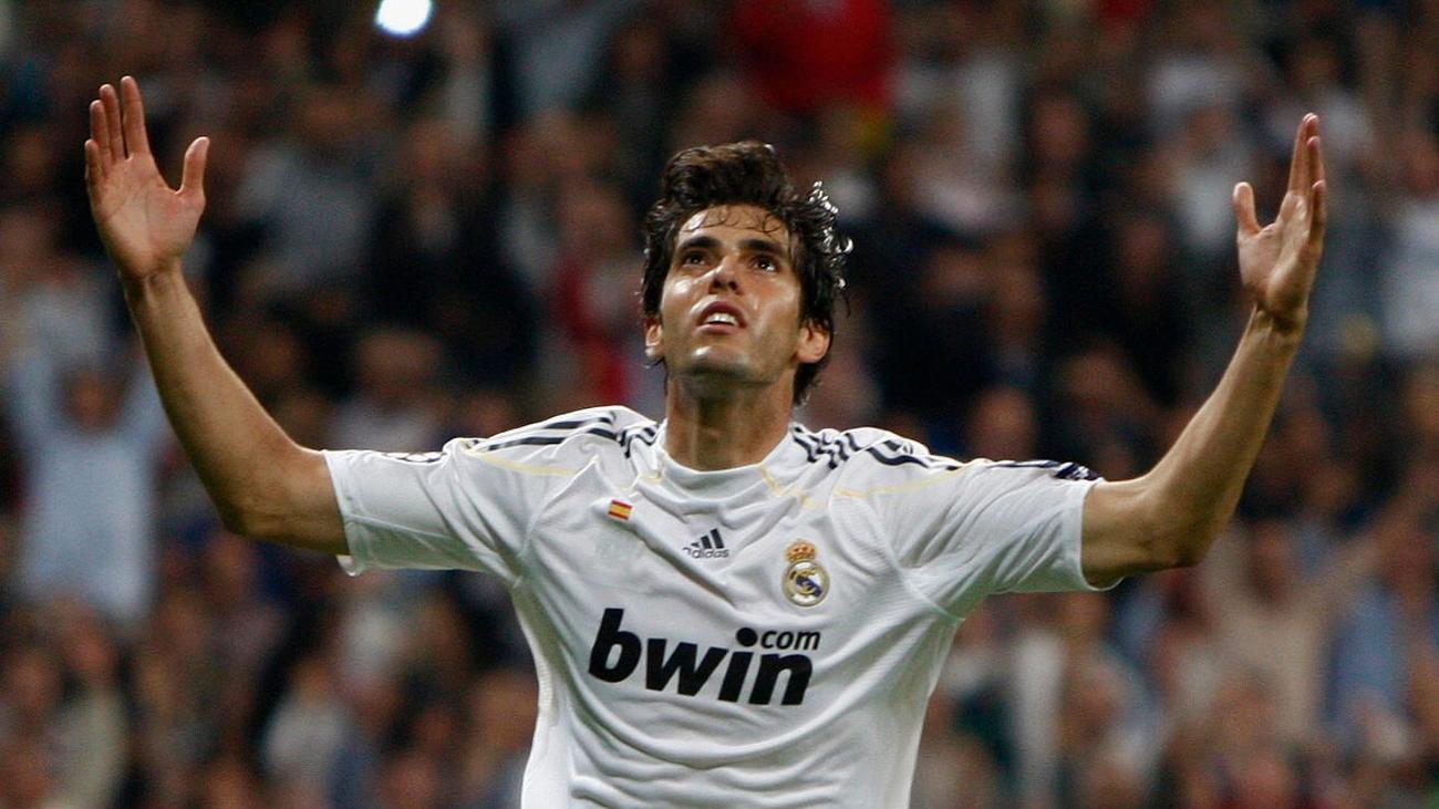 Ricardo Kaká celebrando un gol con el Real Madrid