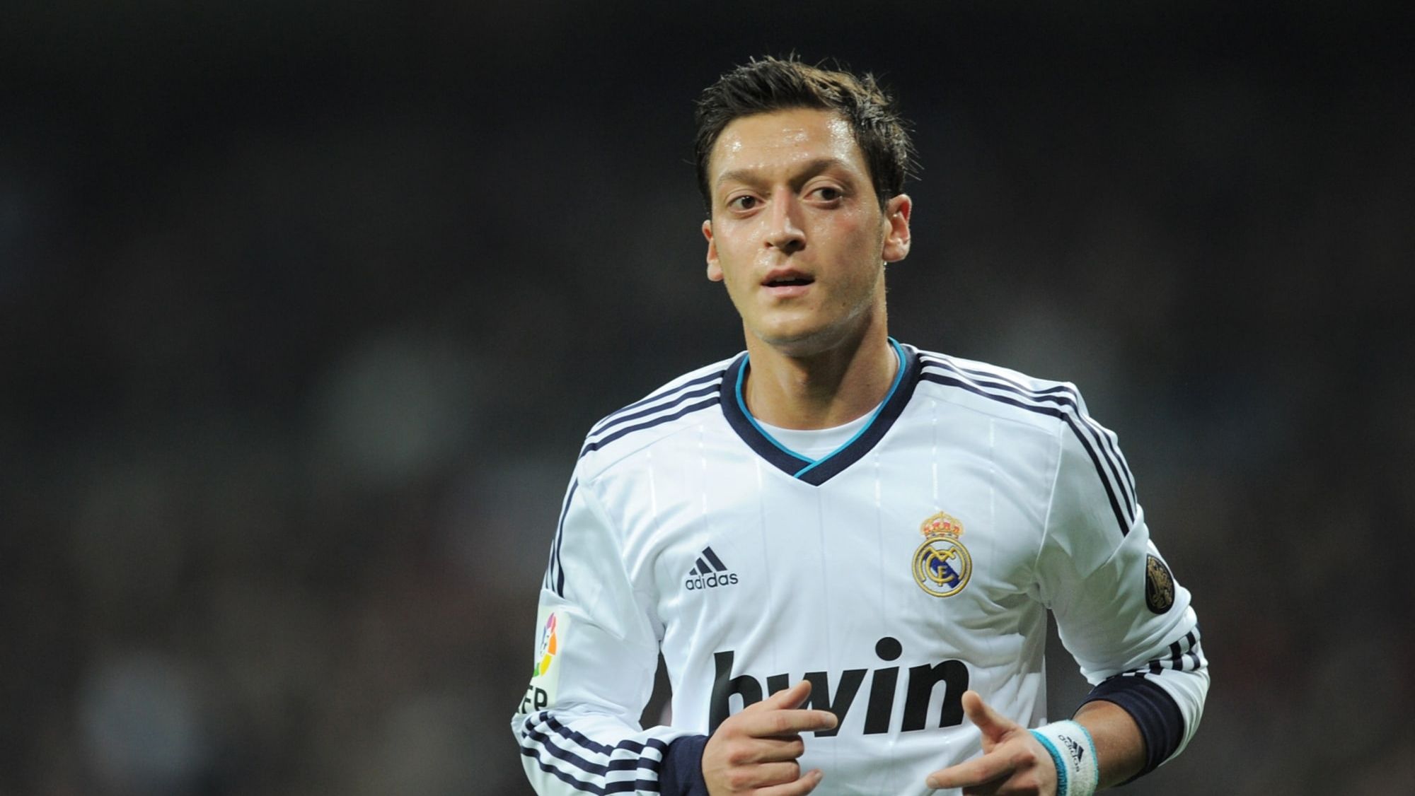 Mesut Ozil ha anunciado su retirada