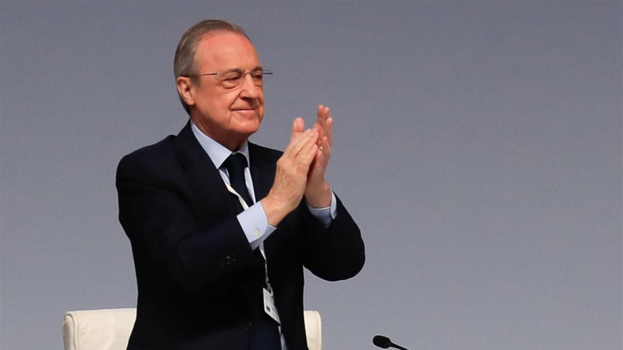 Florentino Pérez no pudo hacer otra cosa que aceptar su venta 