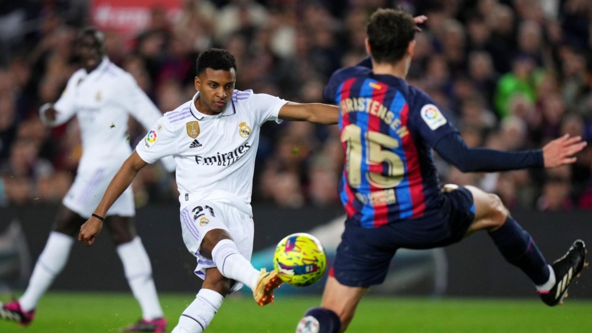 Cuánto dinero ganará el Real Madrid si remonta al Barça y gana la Copa del Rey