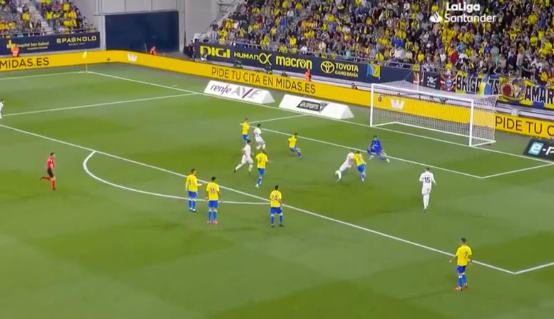 Penalti a Benzema