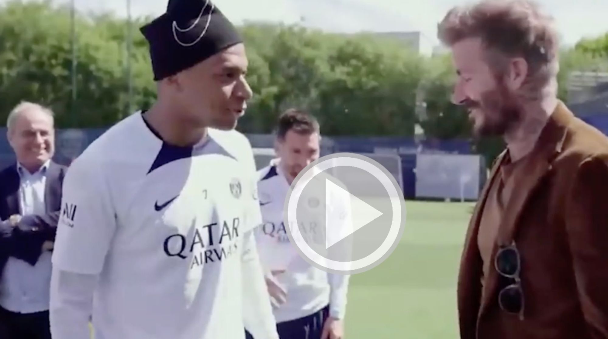 La cara de Messi mientras Mbappé y Beckham hablaban La cara de Messi mientras Mbappé y Beckham hablaban