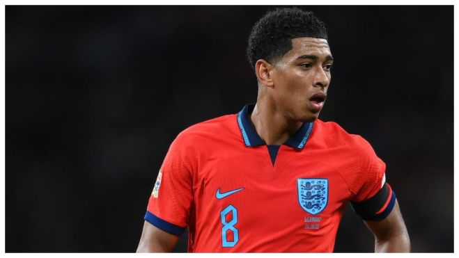 Jude Bellingham con la camiseta de Inglaterra Jude Bellingham con la camiseta de Inglaterra