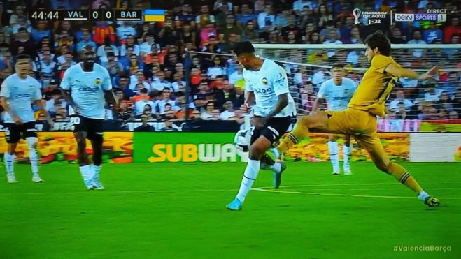 el var perdono la expulsion a marcos alonso 001 el var perdono la expulsion a marcos alonso 001
