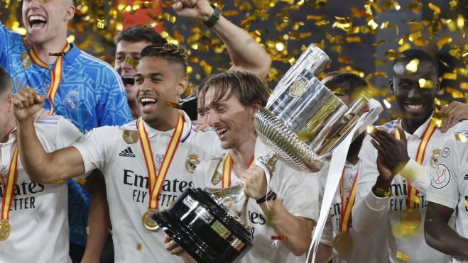 Modric levantaba la Copa del Rey 