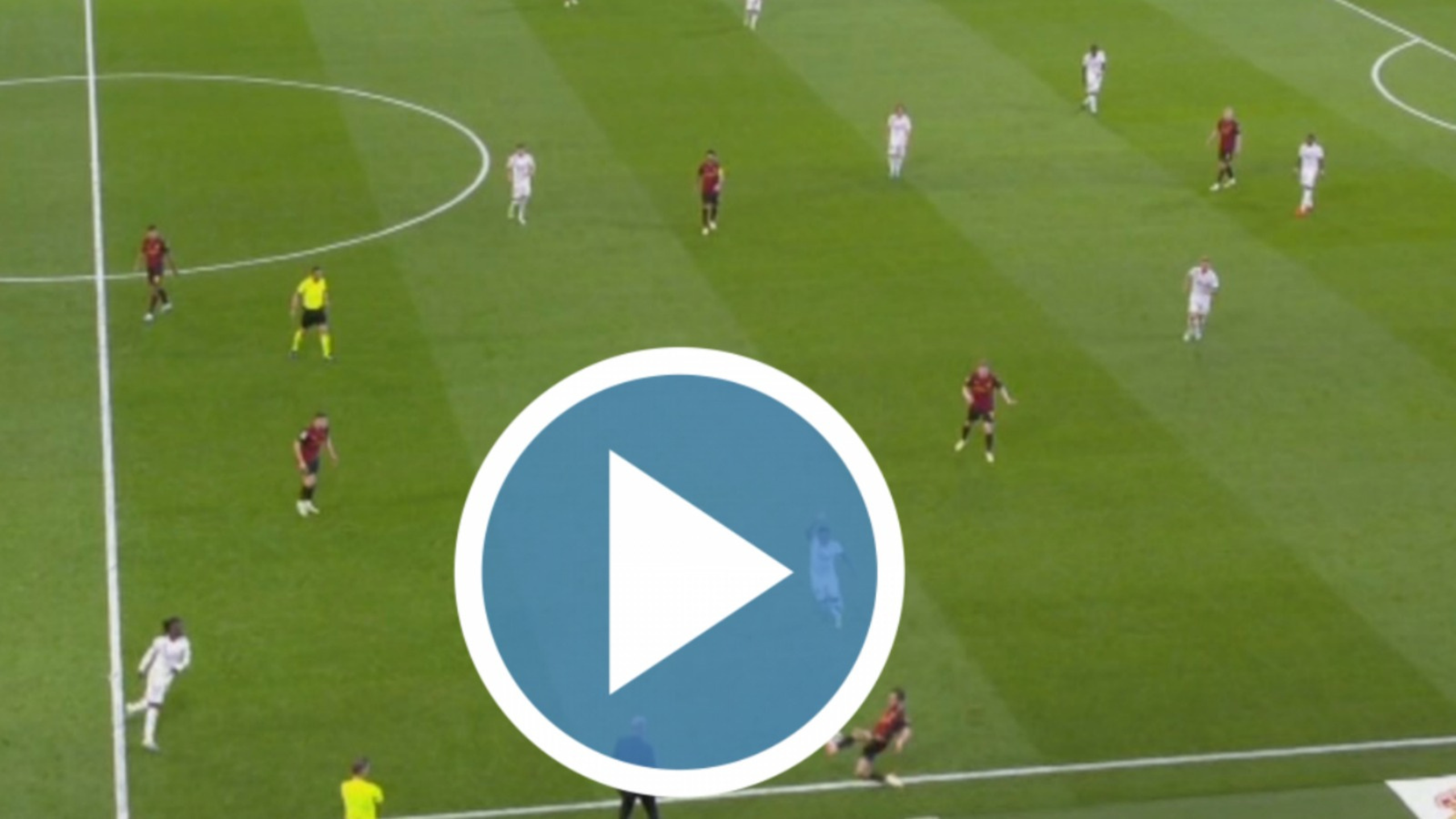 La imagen de la polémica en el gol del City 