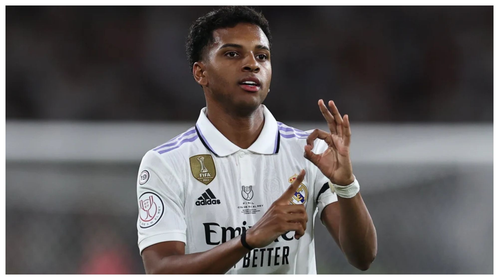 Rodrygo se lo ha comprado para ser el mejorlo utiliza por la noche y es único Rodrygo se lo ha comprado para ser el mejorlo utiliza por la noche y es único