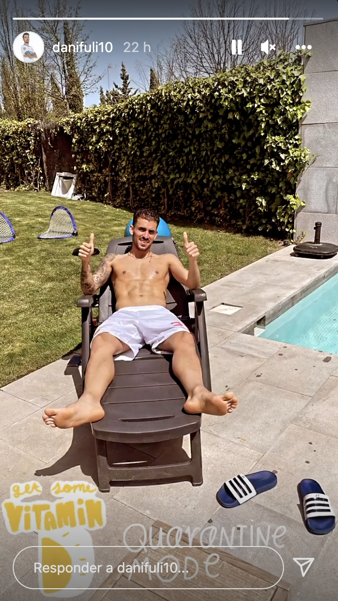Así pasa la cuarentena Dani Ceballos: tomando el sol tras dar positivo en Covid Así pasa la cuarentena Dani Ceballos: tomando el sol tras dar positivo en Covid