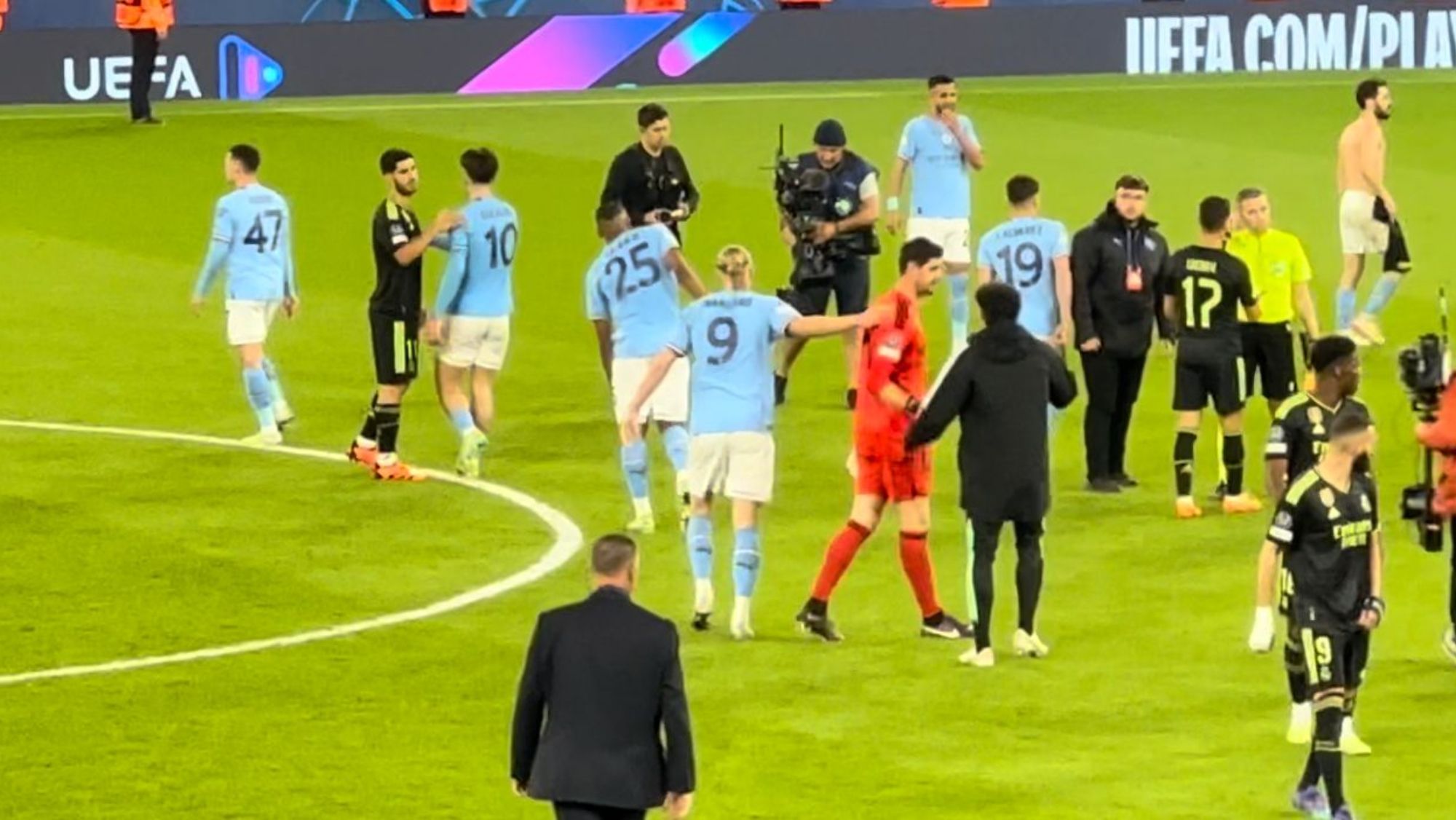 Courtois se acercó a Haaland y lo hablaron: “Nunca…” Courtois se acercó a Haaland y lo hablaron: “Nunca…”