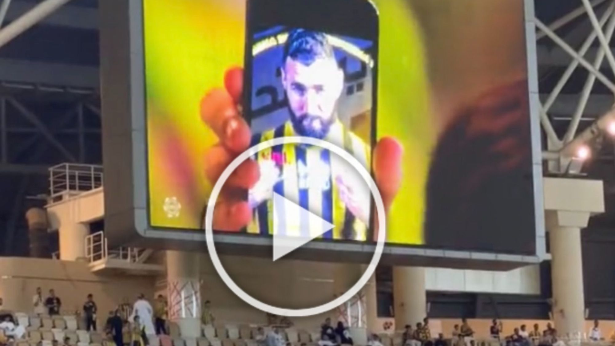 Benzema se marcha a Arabia