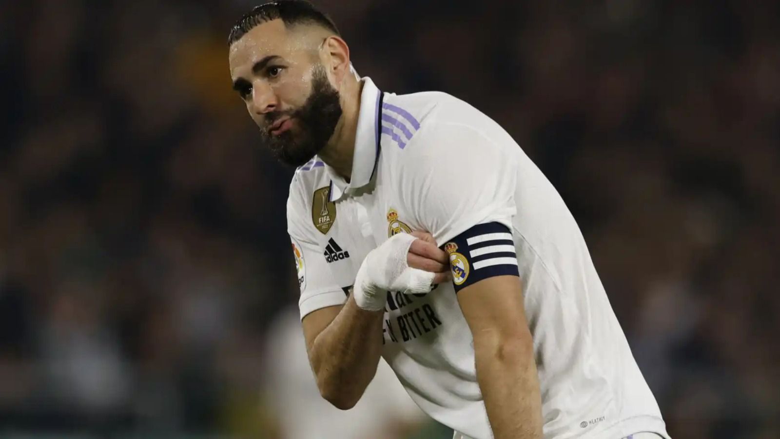 Karim Benzema cambió los pitos por tremendas ovaciones en el Bernabéu: así ha sido su evolución