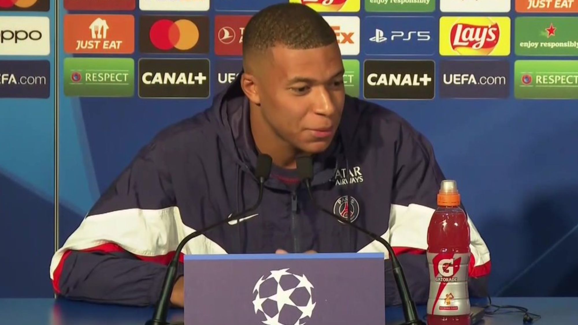 Mbappé convoca rueda de prensa: hablará tras anunciar que desea irse al Real Madrid Mbappé convoca rueda de prensa: hablará tras anunciar que desea irse al Real Madrid