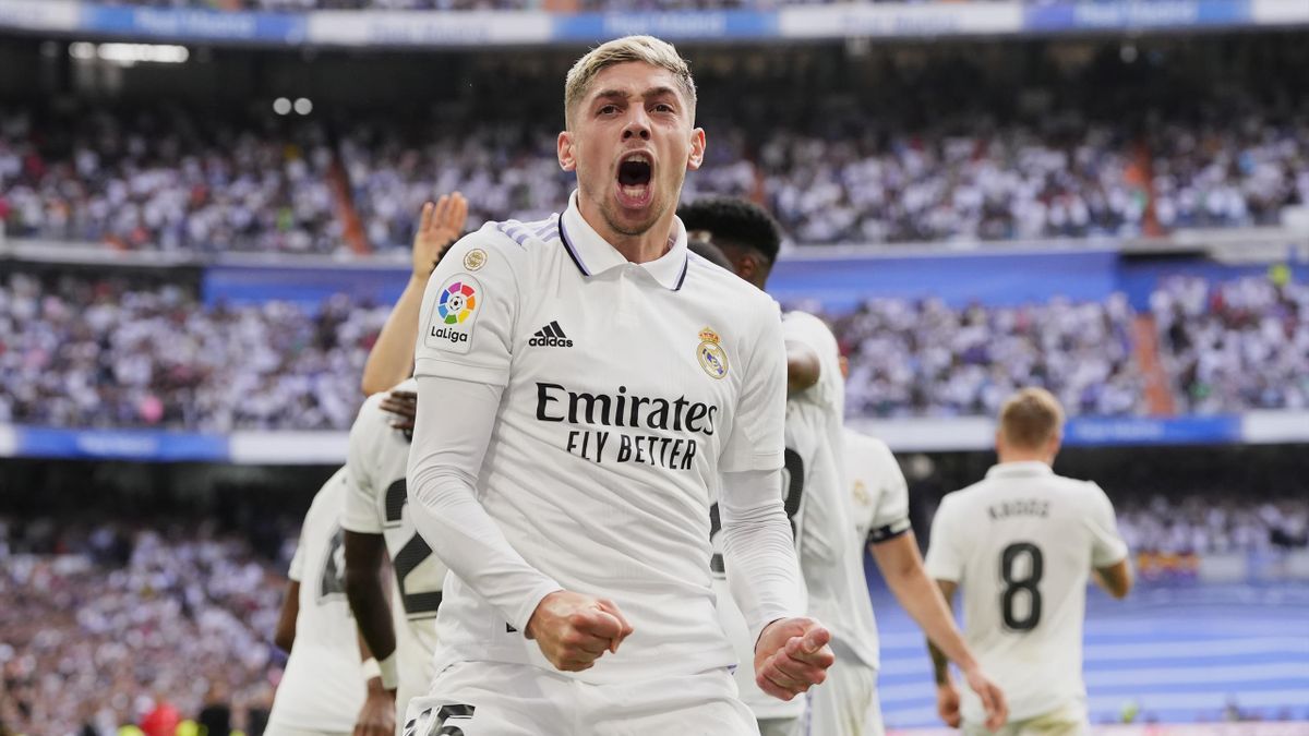 Fede Valverde celebra un gol en el Bernabéu 