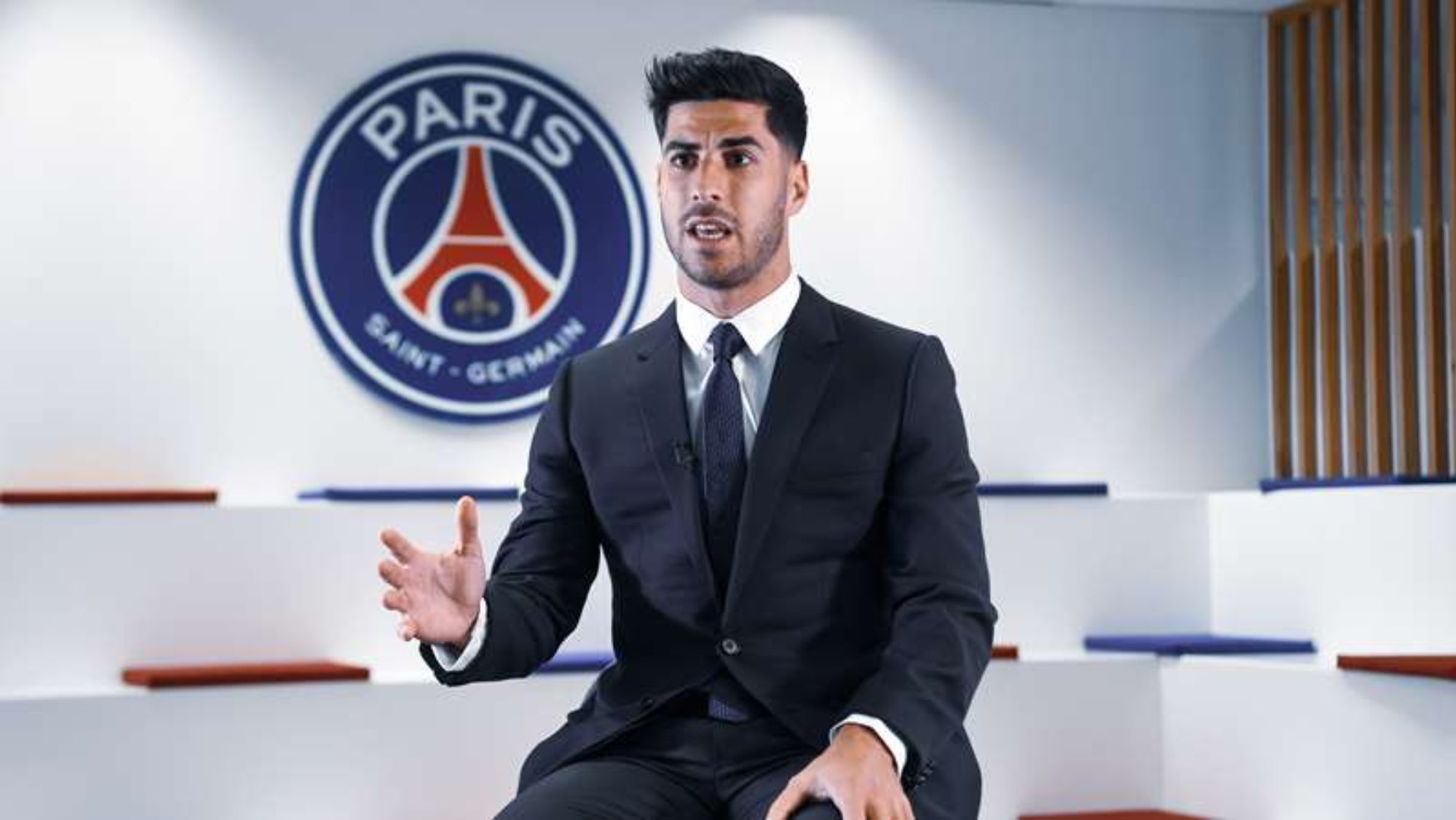 Asensio se mete en un lío por Mbappé y sale al paso en público: "Infórmate b..."