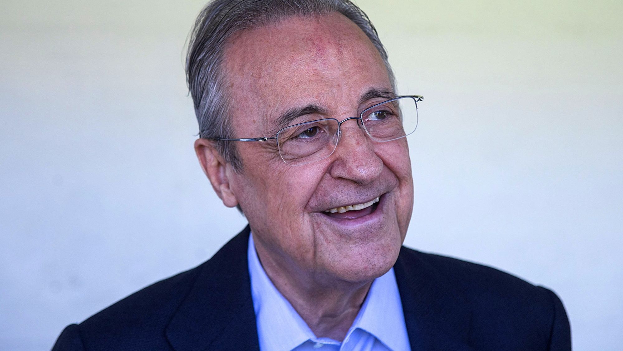 Florentino Pérez hace cuatro fichajes de golpe y falta una oficial en los próximos días