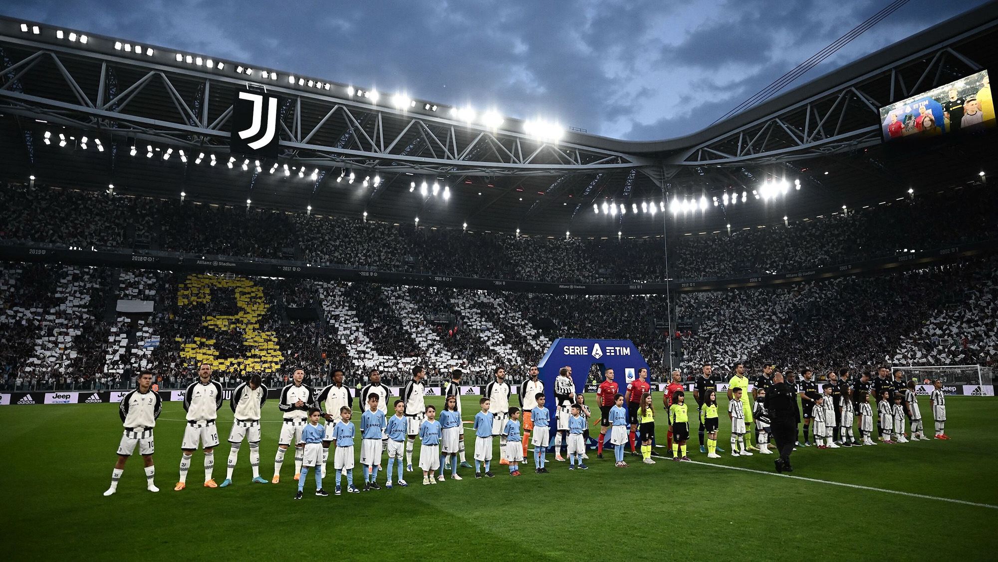 La Juve plantea un 3x1 al Real Madrid  Florentino se lo piensa seriamente