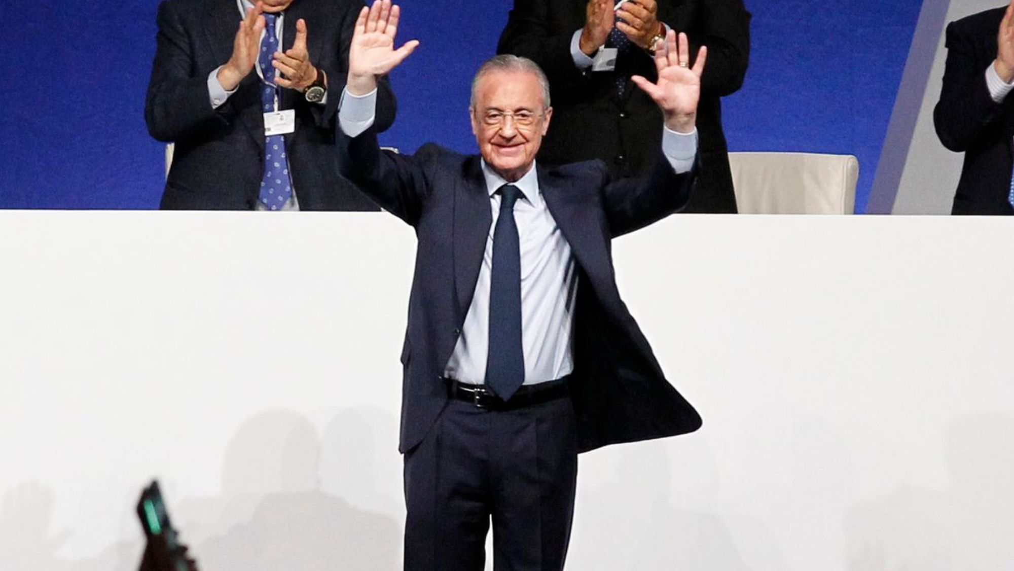 Florentino puede dar el OK en cualquier momento: no espera y quiere ser el próximo 9