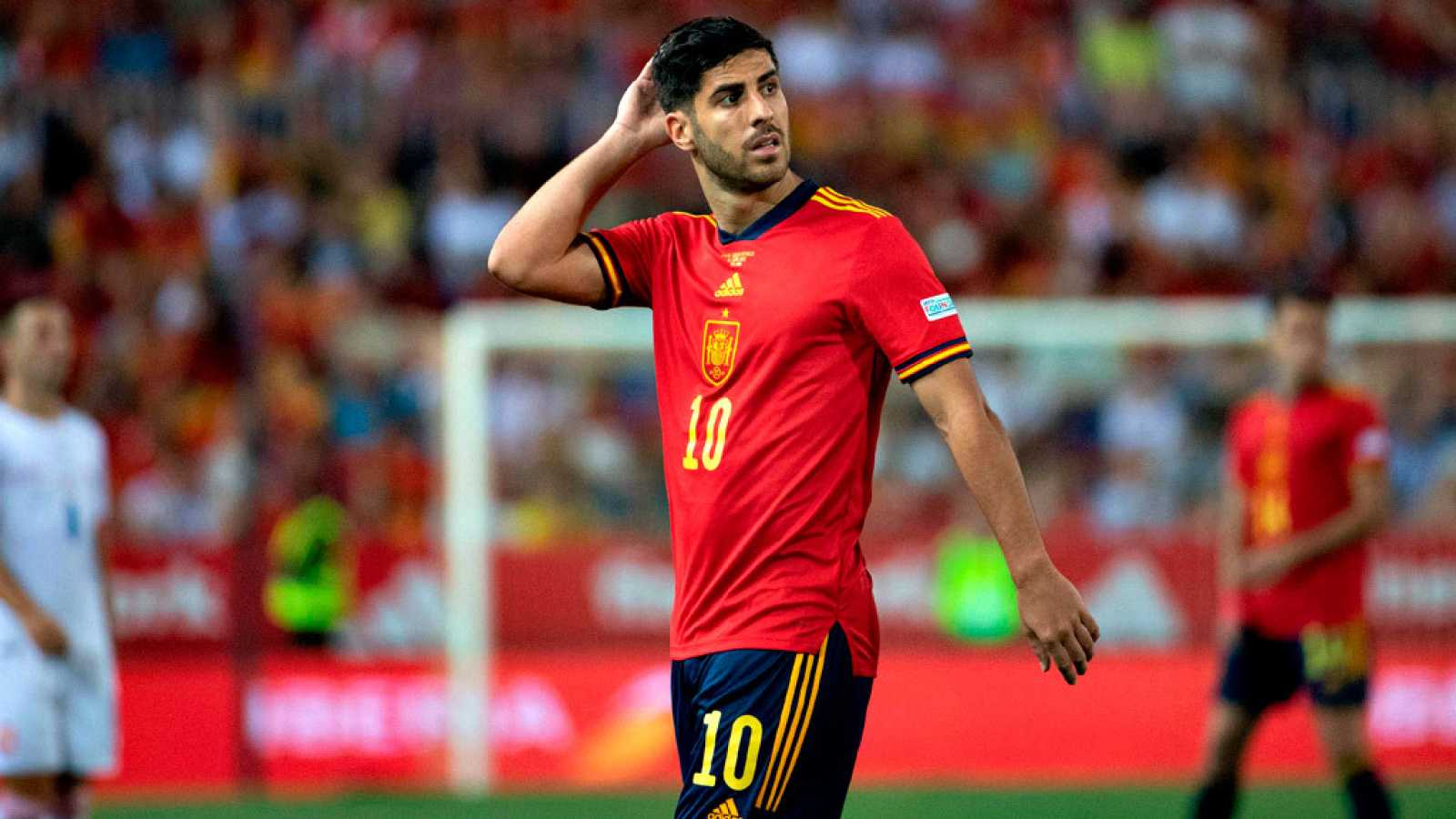 Marco Asensio en un partido con la selección española