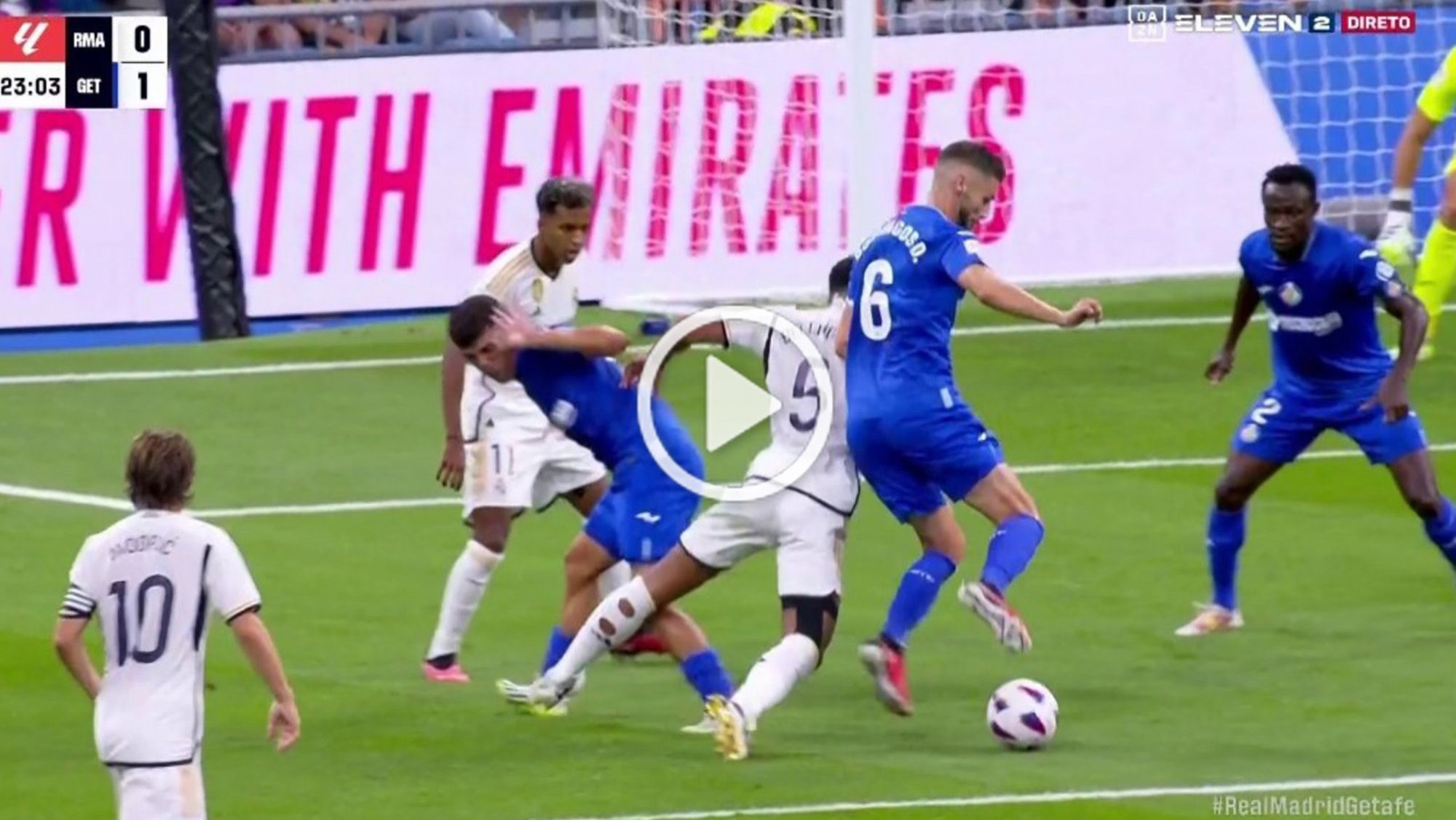 El penalti a Bellingham que el VAR mandó al limboel árbitro lo pitó y tuvo que rectificar