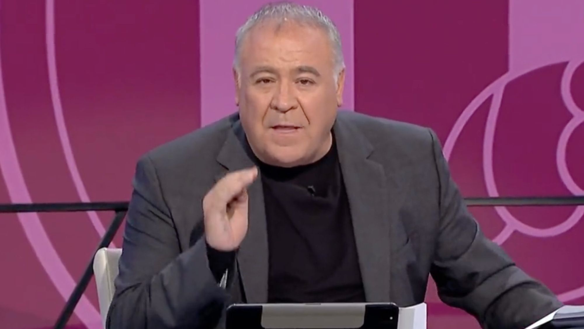 Ferreras pide su 'cabeza' en directo por el Caso Negreira: "Ha tenido la cara dura"