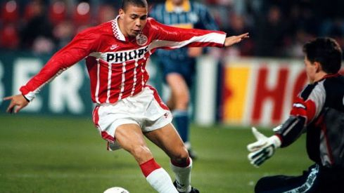 Ronaldo con el PSV Ronaldo con el PSV