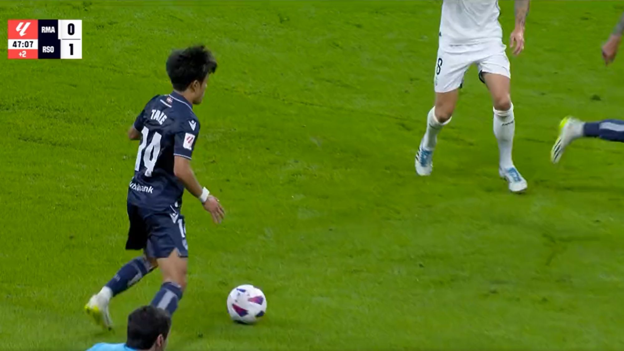 El detallazo de Kubo en el Bernabéu El detallazo de Kubo en el Bernabéu