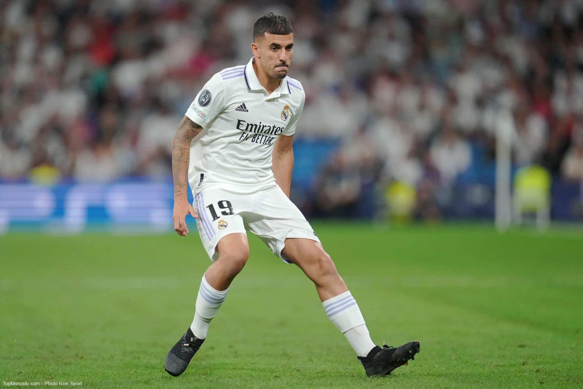 Dani Ceballos jugando con el Real Madrid