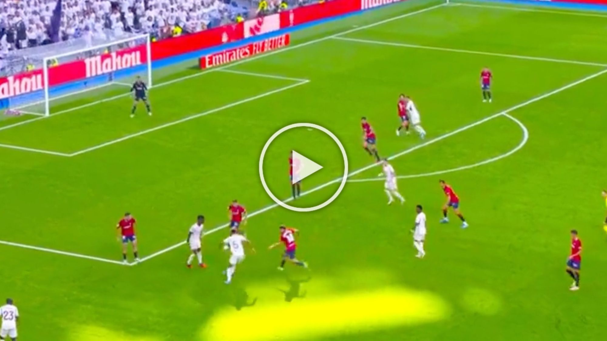 Bellingham marca un doblete y pone en pie al Bernabéu: caño al portero de Osasuna Bellingham marca un doblete y pone en pie al Bernabéu: caño al portero de Osasuna