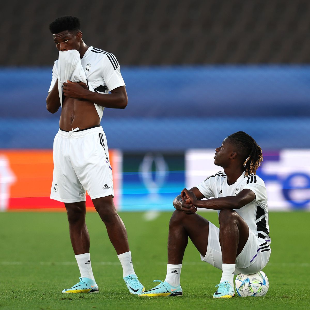 Aurelien Tchouameni y Eduardo Camavinga