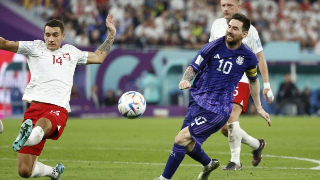 Messi volvió a fallar un penalti anoche Messi volvió a fallar un penalti anoche