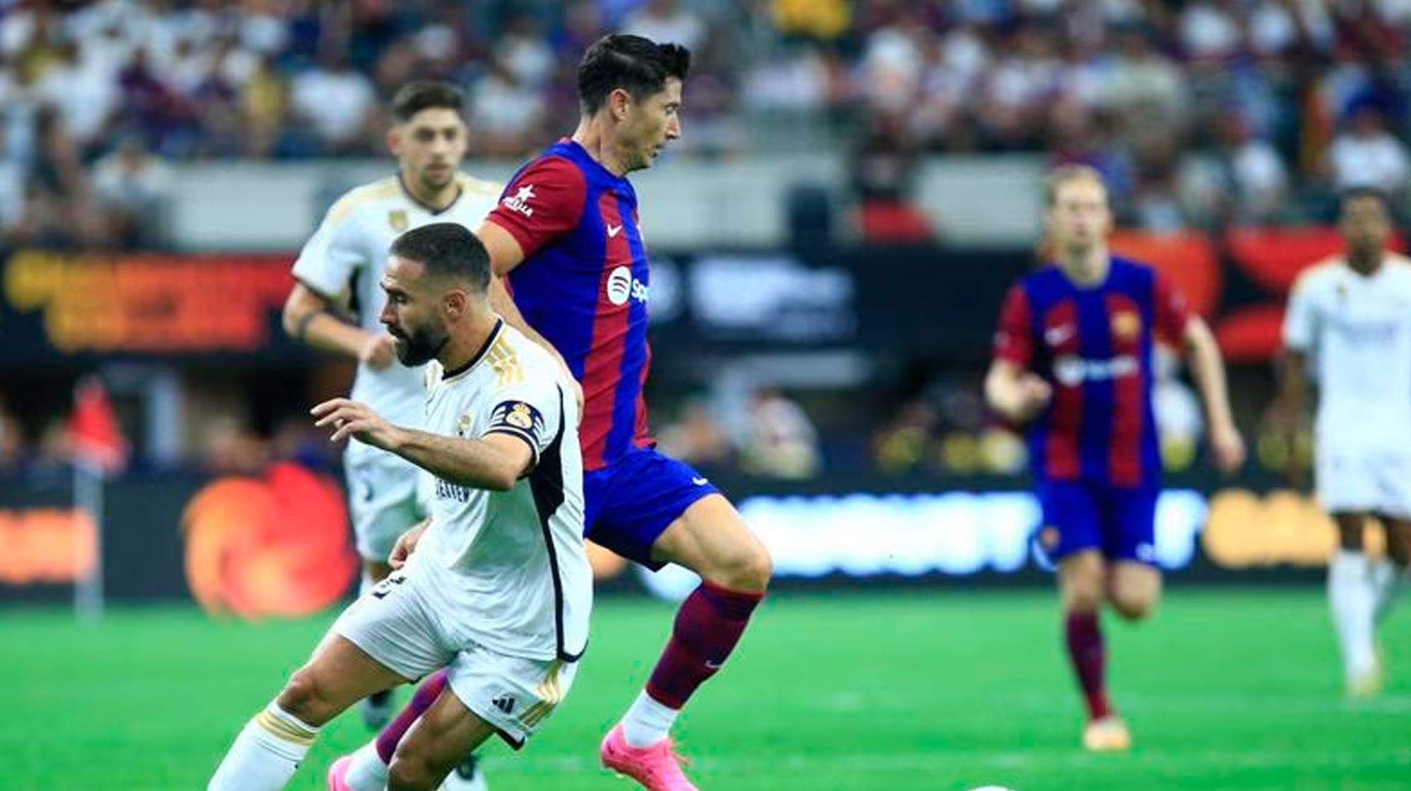 Dónde ver Barça - Real Madrid: canal y hora del clásico de LaLiga 