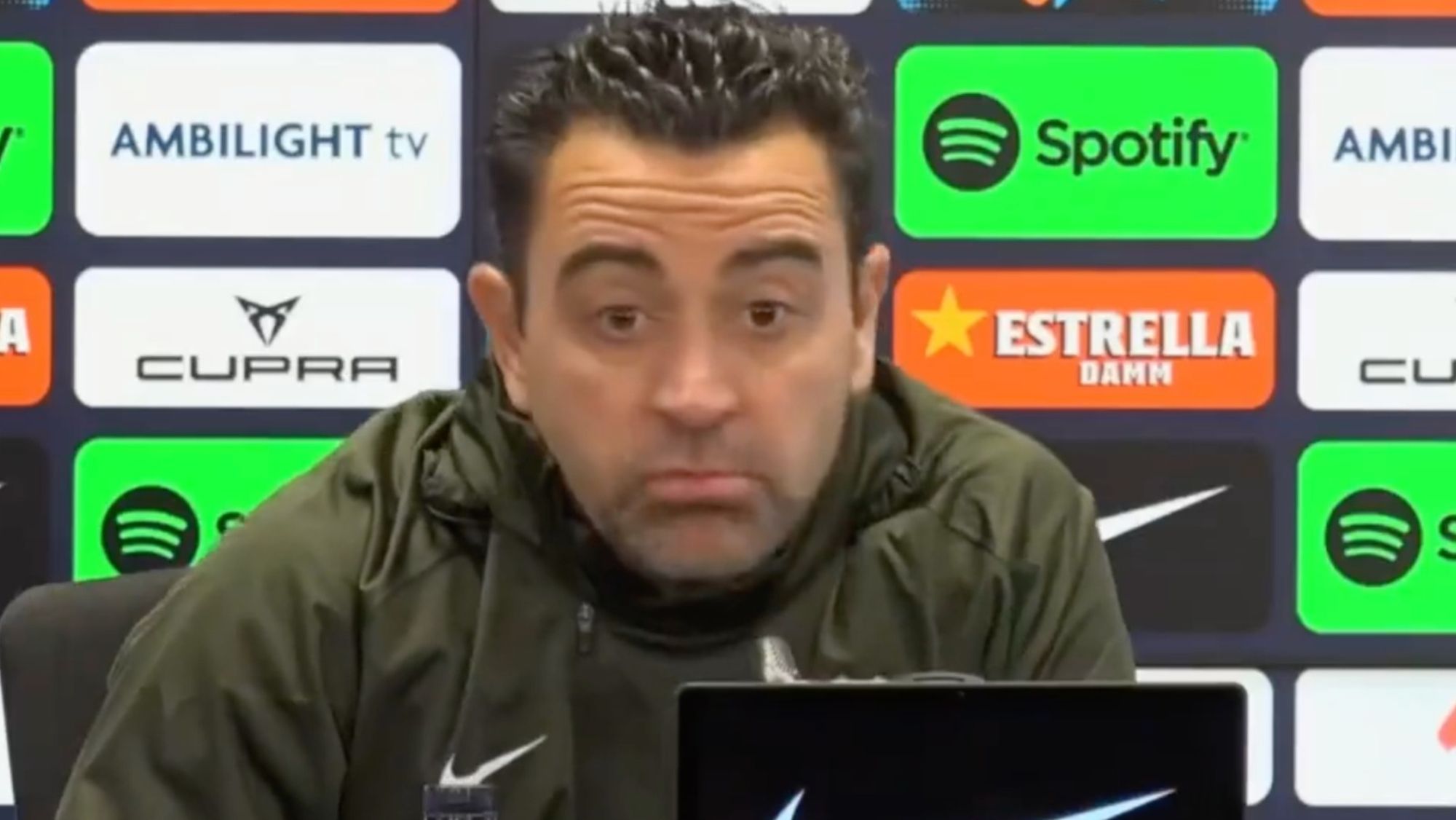 Xavi la lía con su frase sobre el clásico y la Champions“Menos mal…”