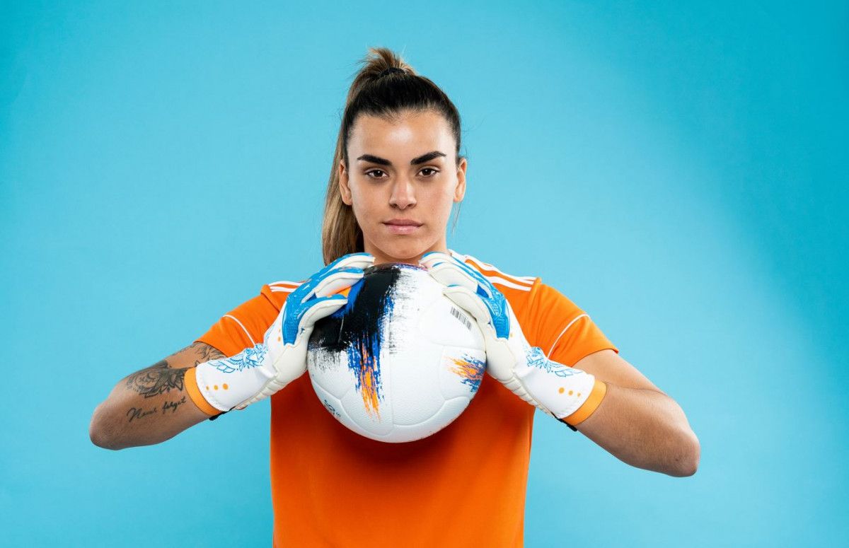 Los tatuajes de Misa, la portera del Real Madrid que revolucionó el fútbol femenino