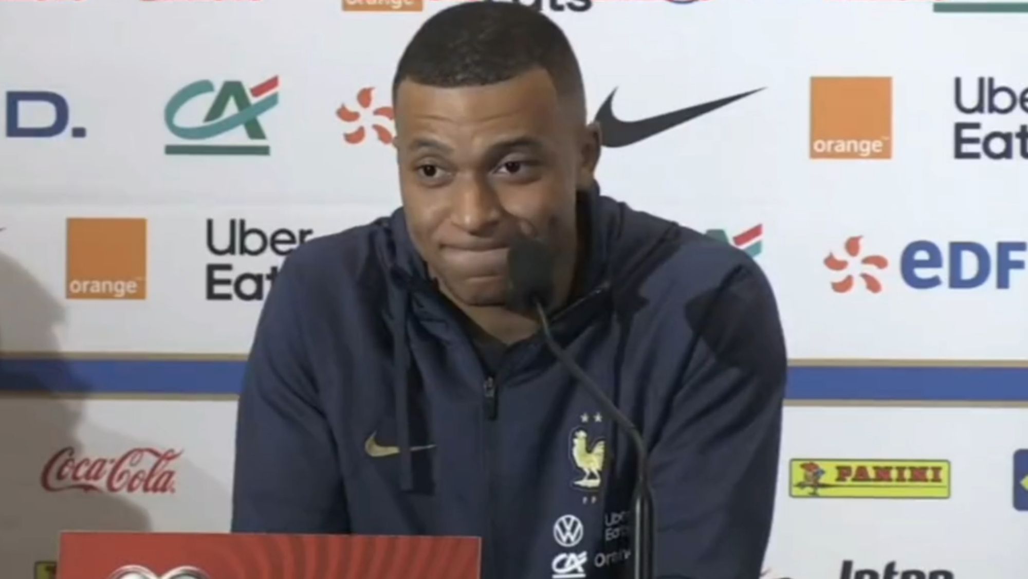 Mbappé responde sobre su futuro y desafía al periodista: "Si quieres..."