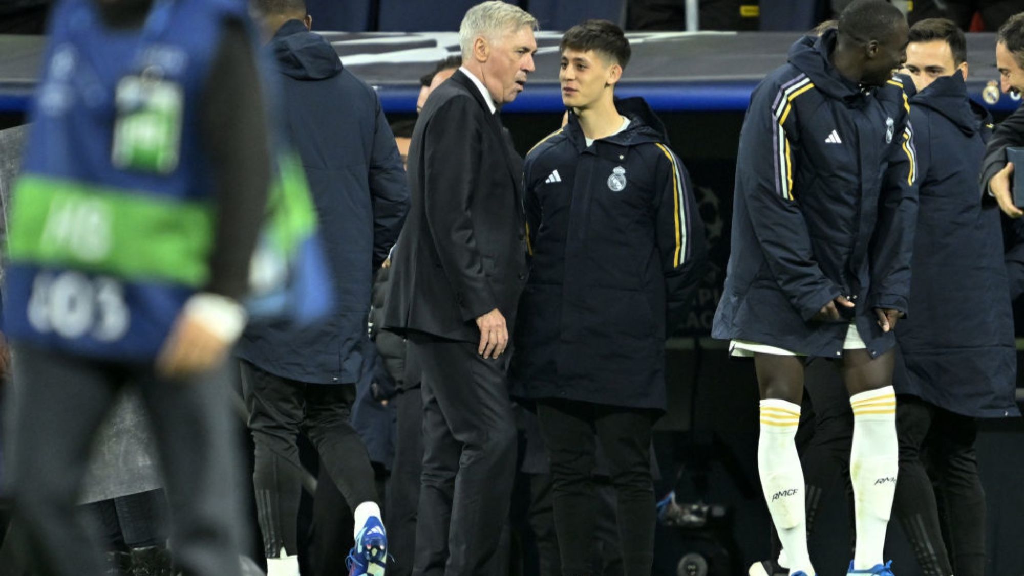 La respuesta de Florentino tras las ofertas por Arda Güler en invierno Ten p... La respuesta de Florentino tras las ofertas por Arda Güler en invierno Ten p...