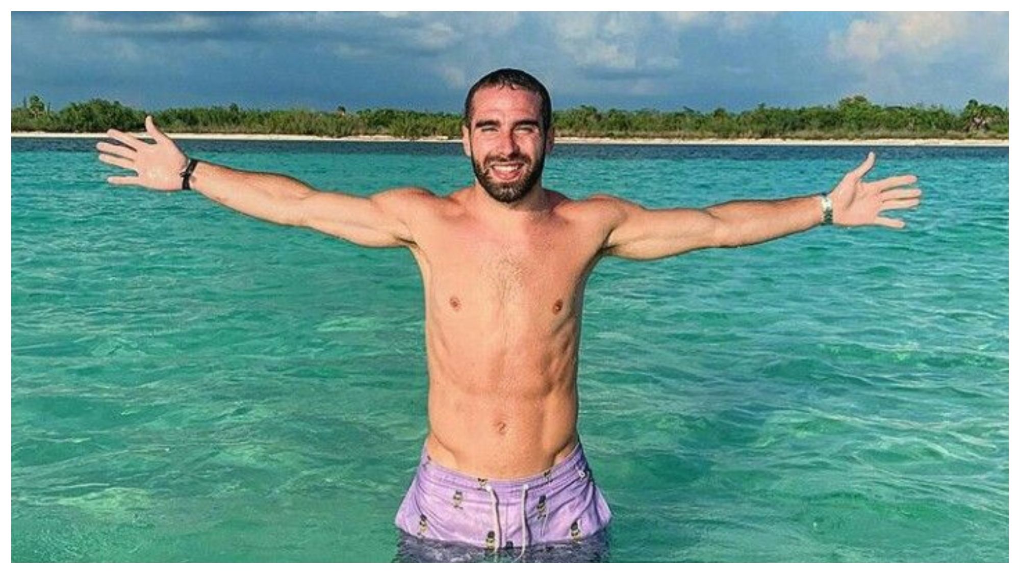 Dani Carvajal en la playa