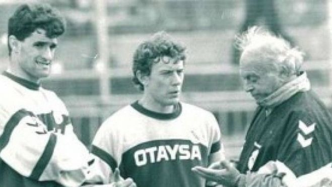 Michel Buitre Di Stefano 6 port sobretitular O Michel Buitre Di Stefano 6 port sobretitular O