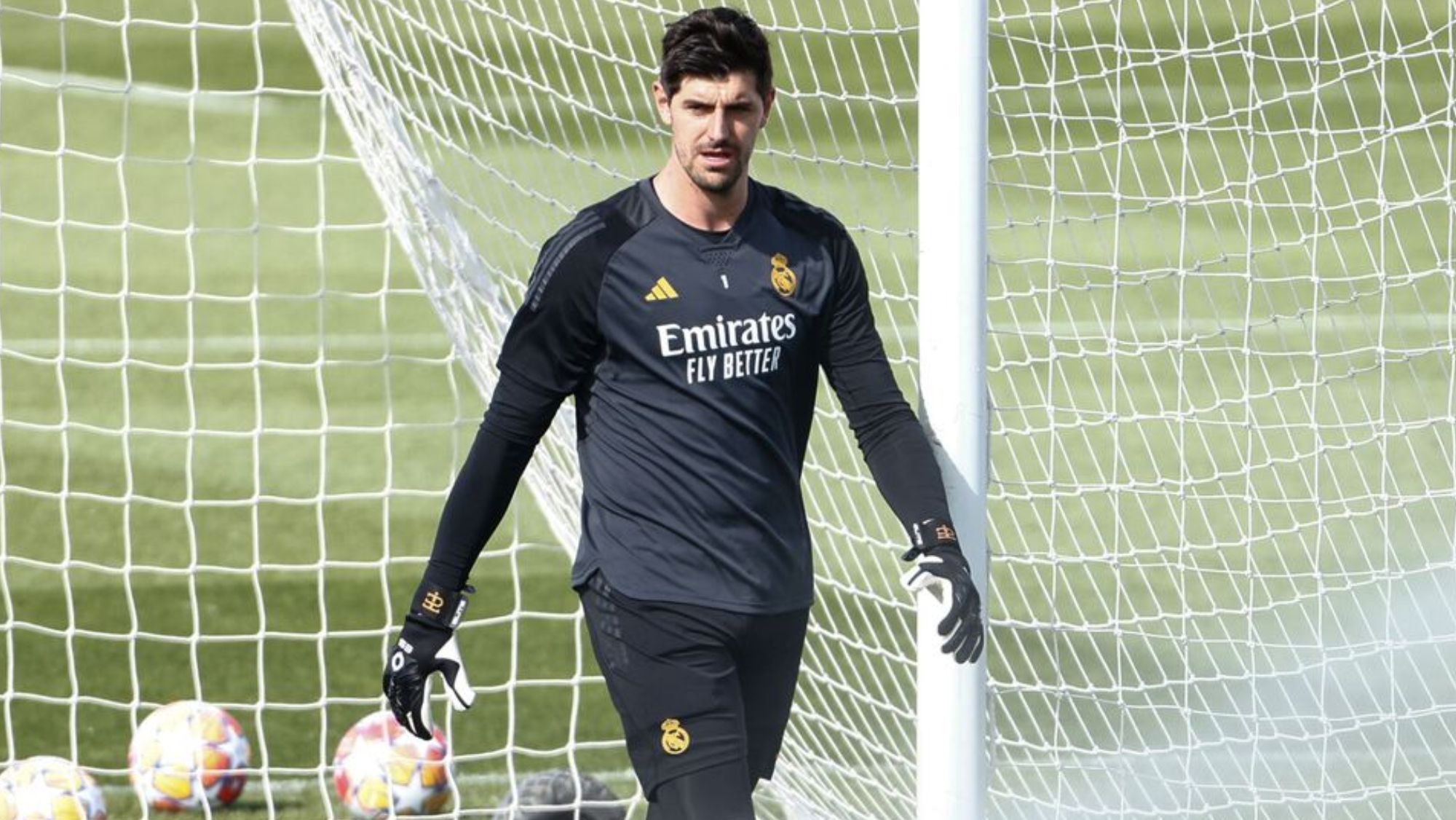 El portero que tiene en la lista el Real Madrid tras la grave lesión de Courtois: toca fichar