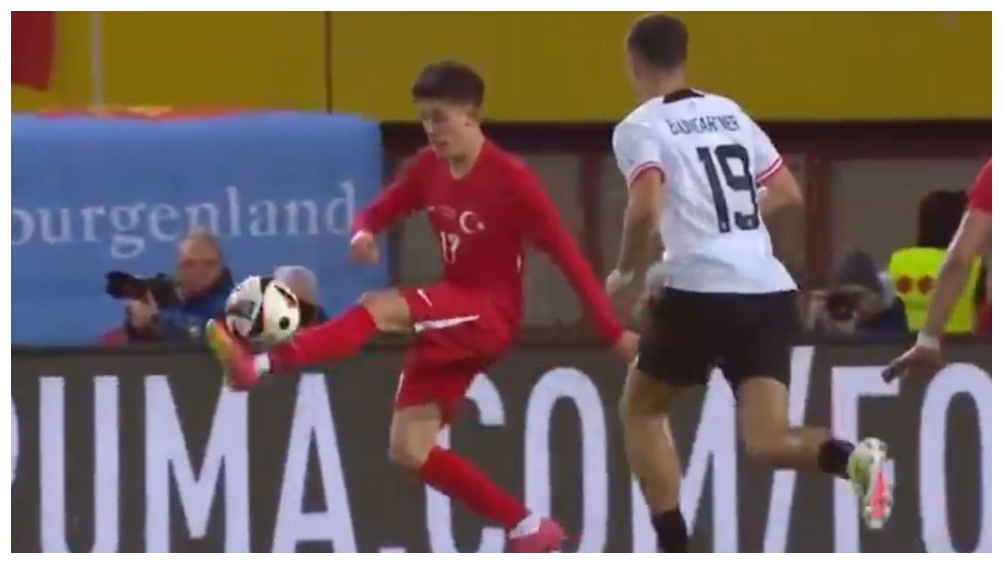 Arda Güler casi marca el golazo de la noche con Turquía Arda Güler casi marca el golazo de la noche con Turquía