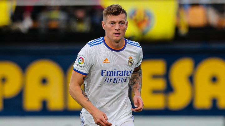 Toni Kroos en el campo Toni Kroos en el campo