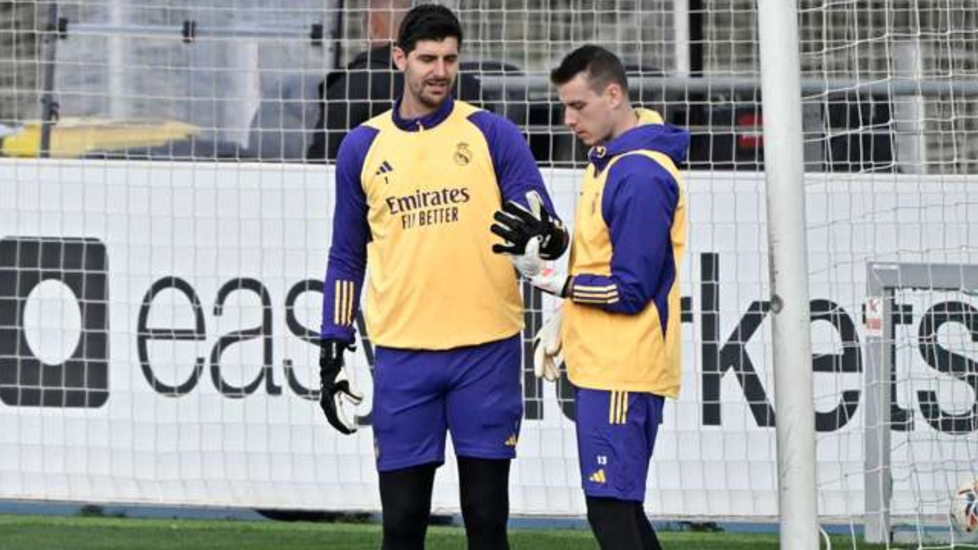En pleno revuelo Lunin y Courtois, el Madrid ficha a un portero y se lo quita al Atleti