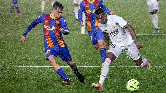 El rídiculo de ESPN es abismal. Ponen por delante al mediocentro azulgrana, desaparecido esta temporada, por Vinicius que ha sido el emblema del equipo El rídiculo de ESPN es abismal. Ponen por delante al mediocentro azulgrana, desaparecido esta temporada, por Vinicius que ha sido el emblema del equipo