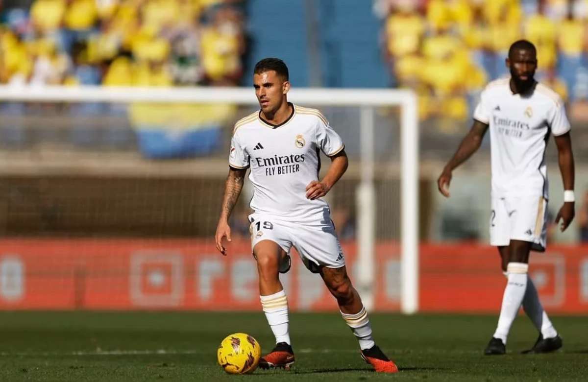 Ni la Premier ni el Betis: oferta exótica sobre la mesa por Ceballos y Florentino responde Ni la Premier ni el Betis: oferta exótica sobre la mesa por Ceballos y Florentino responde