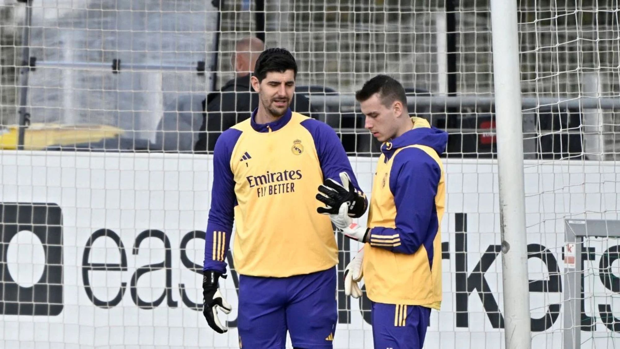 ¿Courtois o Lunin para Wembley?