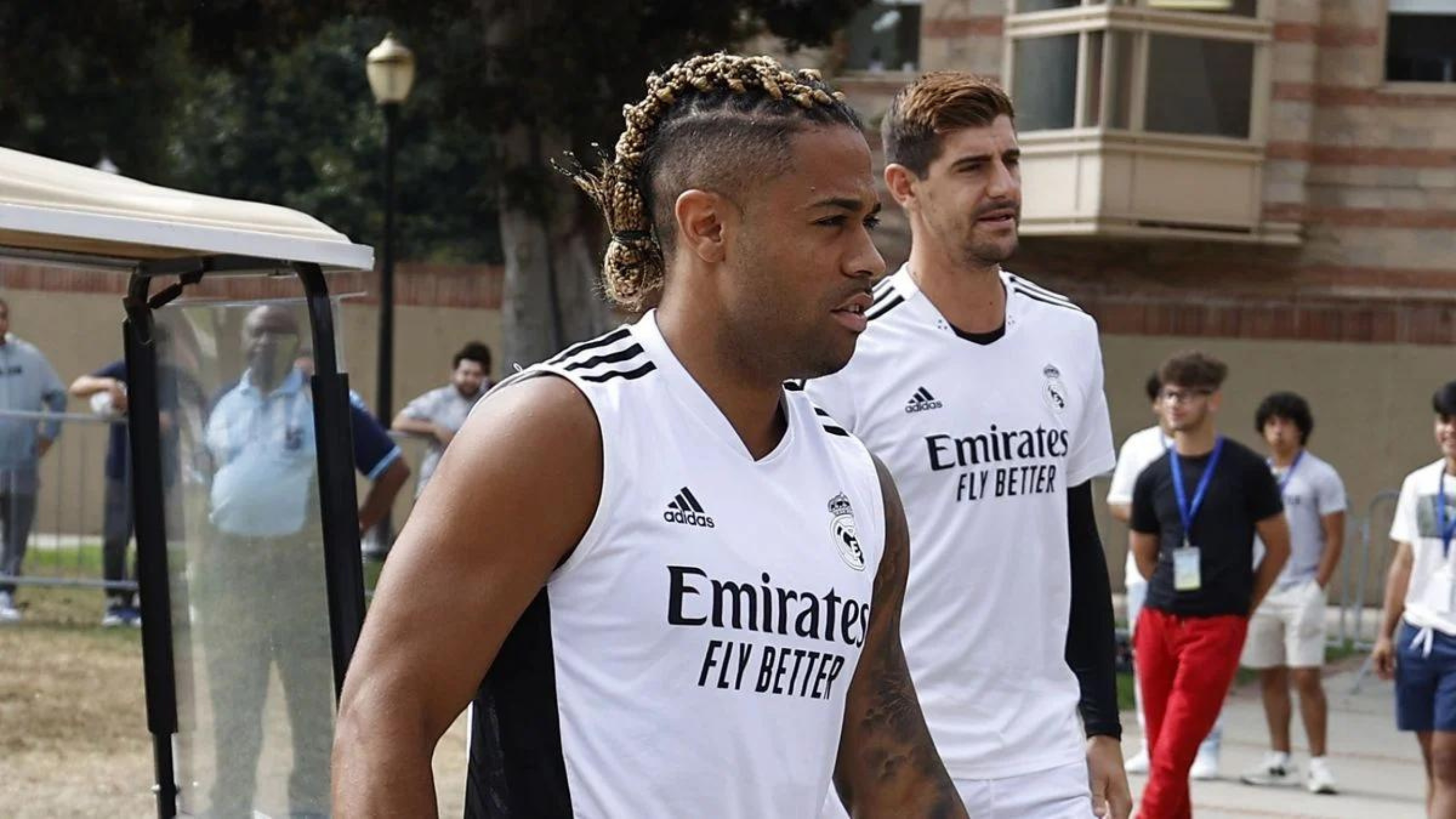 Mariano Díaz en un entrenamiento con el Real Madrid