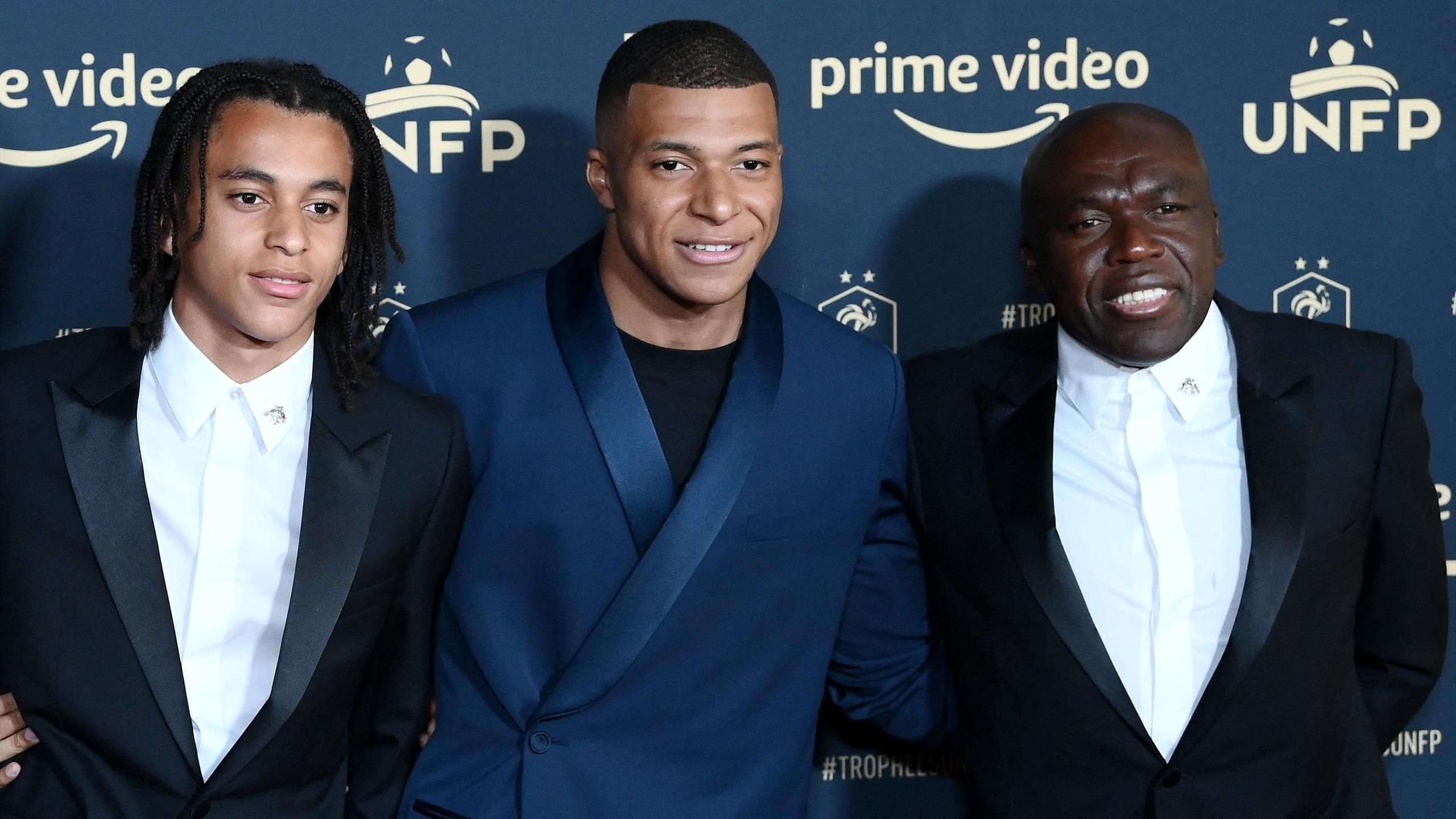 A Ethan Mbappé se le vio muy incómodo con Leo Messi