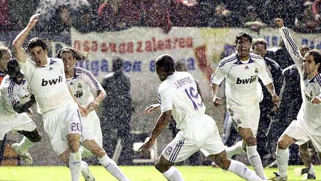 Locura tras el gol de Higuaín