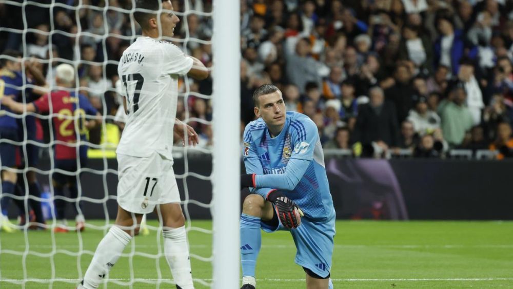 Andriy Lunin tras encajar un gol contra el AC Milan