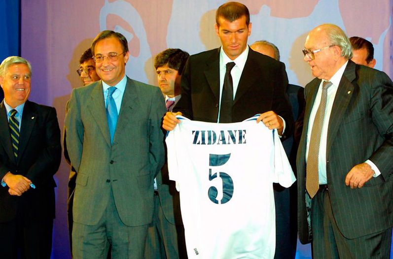 Zinedine Zidane el día de su presentación